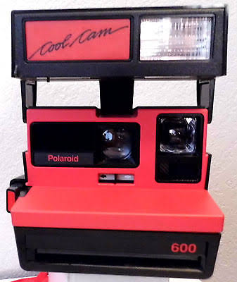 Red/Black Polaroid 600 Film Camera V1428