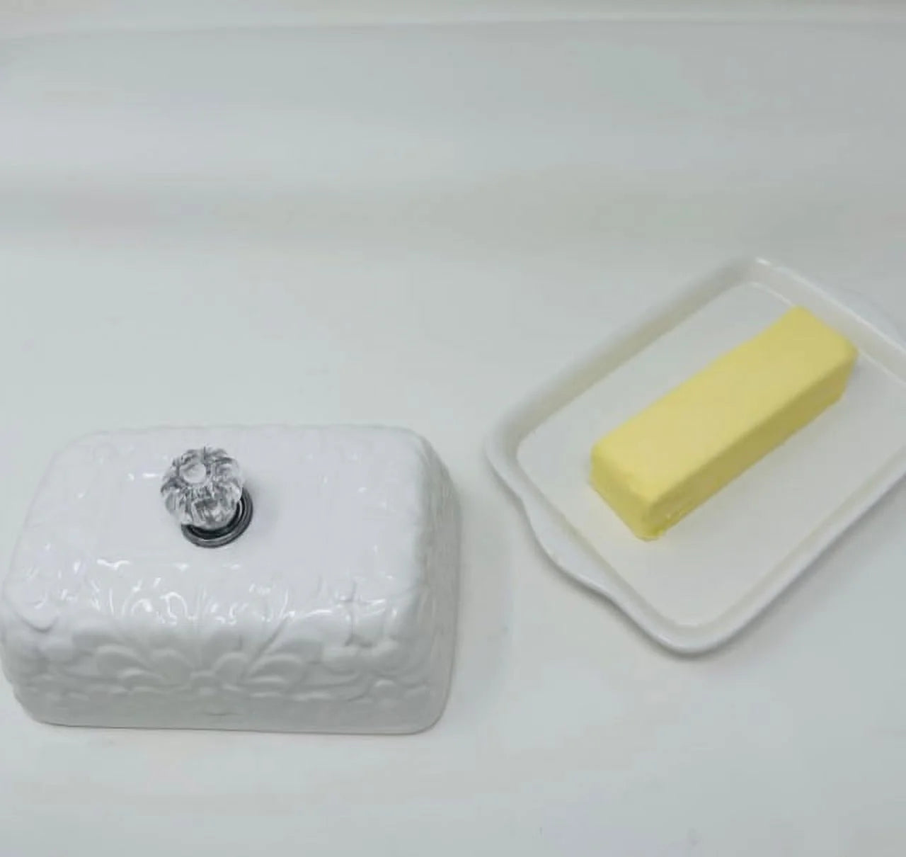 white floral butter dish with crystal knob S999
