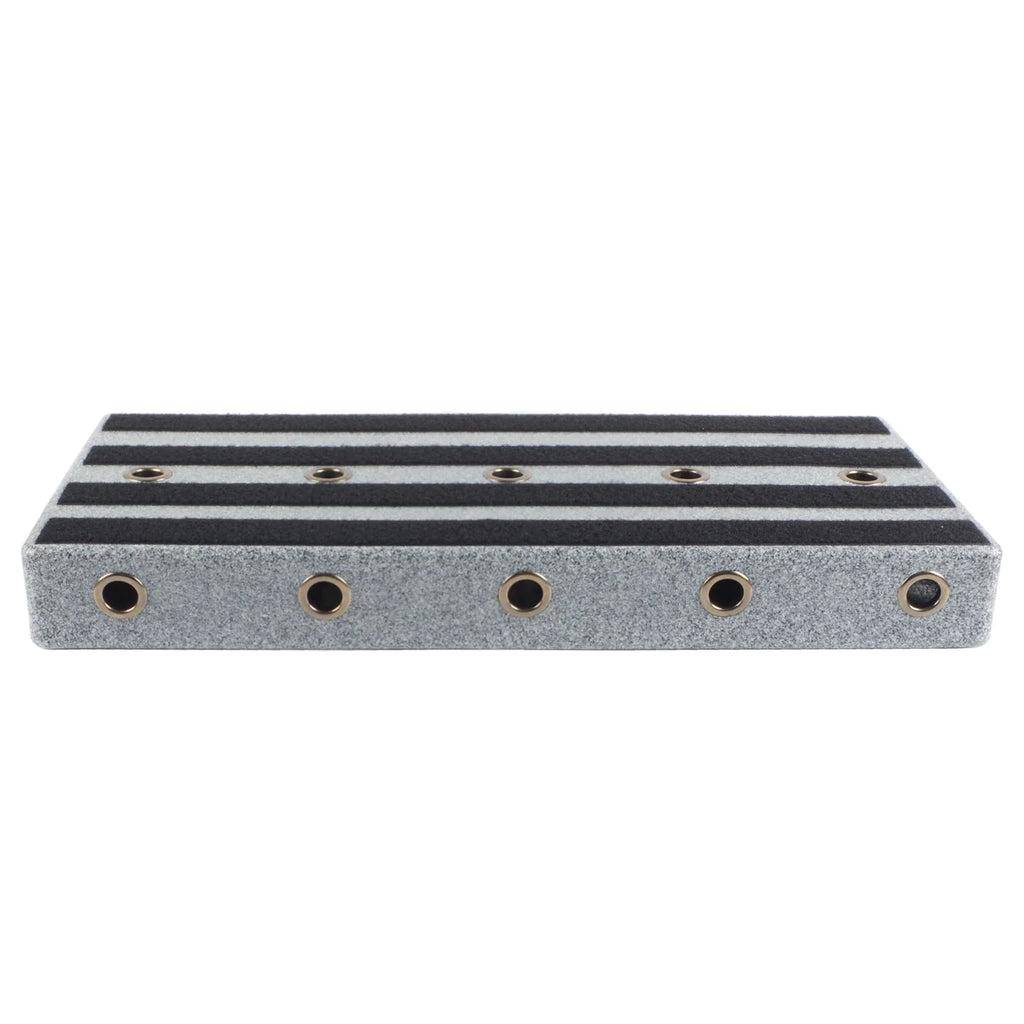 Sturdy Pedal Board D555