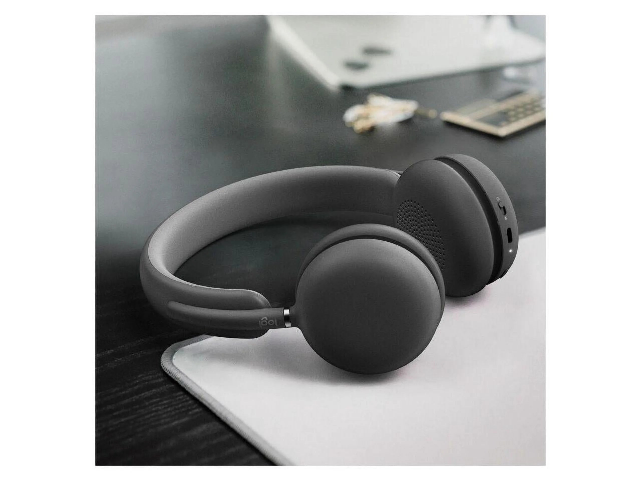 Wireless Bluetooth Over-the-head Headset with Microphone Graphite X65239