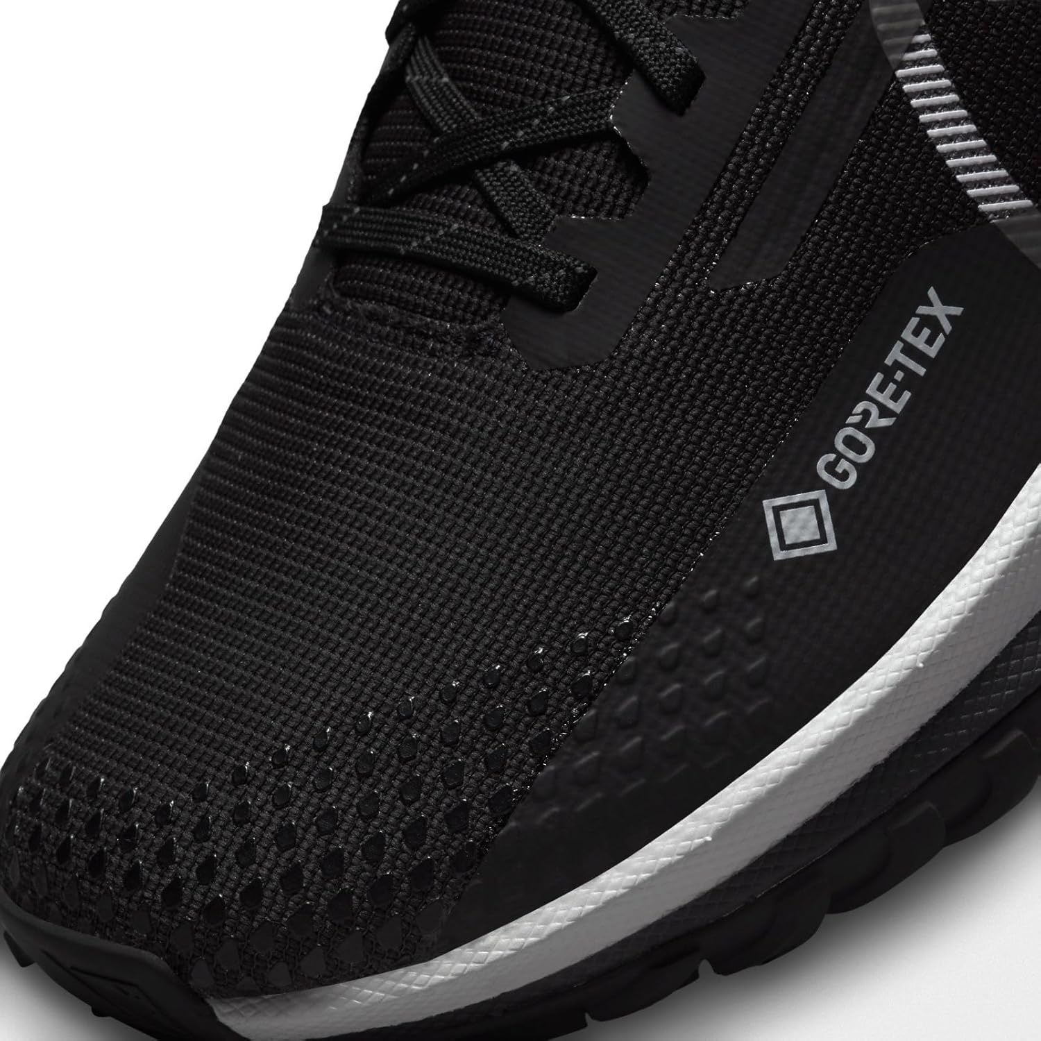 Black Wolf Grey Reflect Silver Low-Top Sneakers Q73686