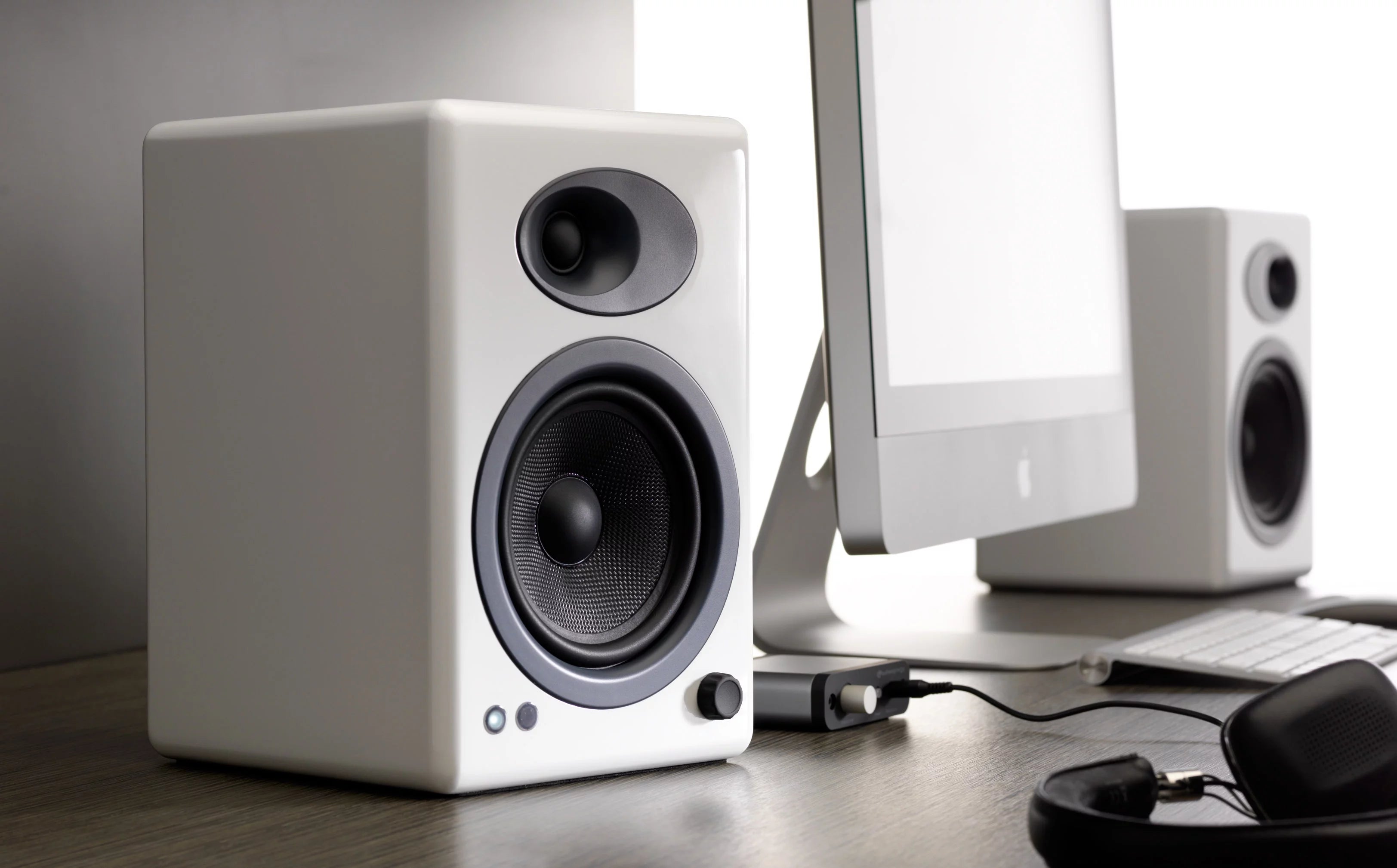 150W Powered Desktop Speakers D157895