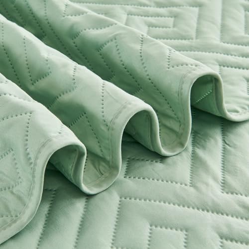 Oversized King Blue Reversible Lightweight Quilted Coverlet Set 1 Quilt 2 Pillow Shams Y418