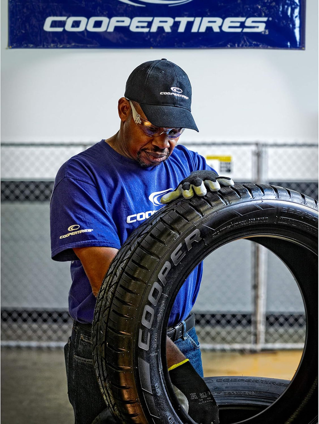 225/65R16 100T All-Season Tire M30333