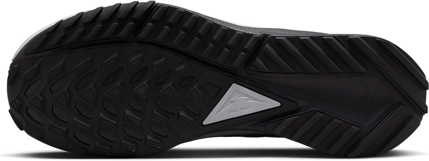 Black Wolf Grey Reflect Silver Low-Top Sneakers Q73686