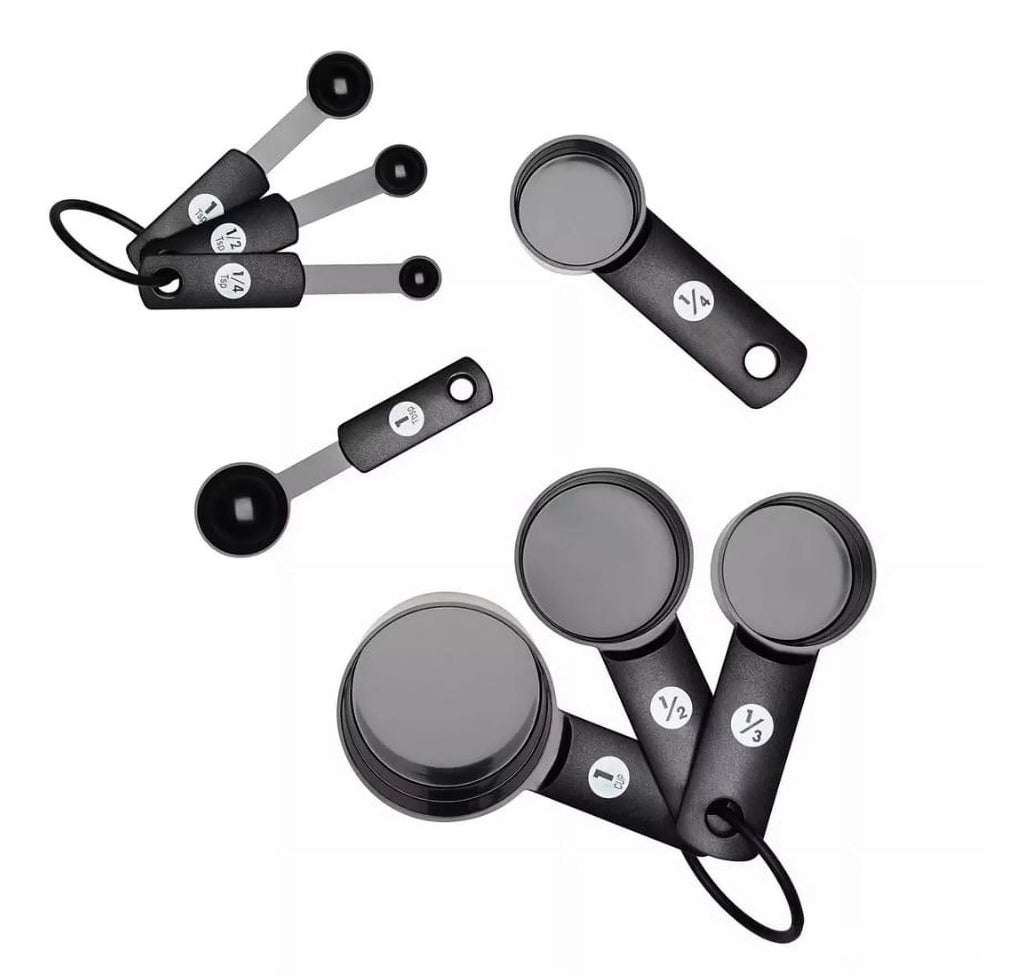 17 Piece Culinary Tool & Utensil Set D6077