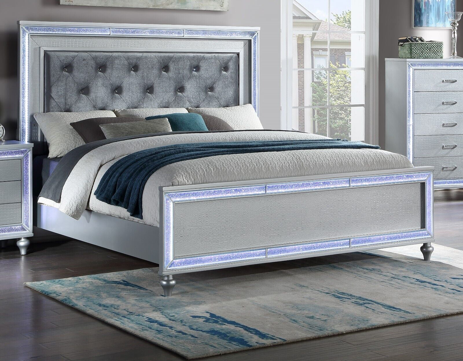 4pc King Size Upholstered Bed Dresser Mirror Nightstand Wooden Set Silver Finish R812