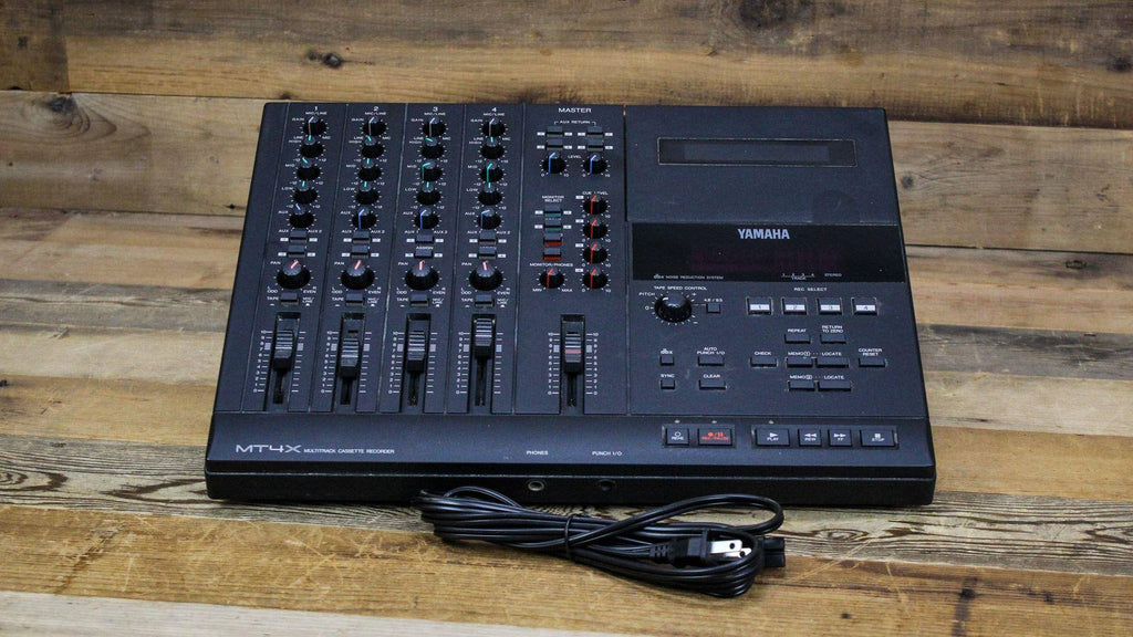 4-Track Cassette Tape Recorder O5949