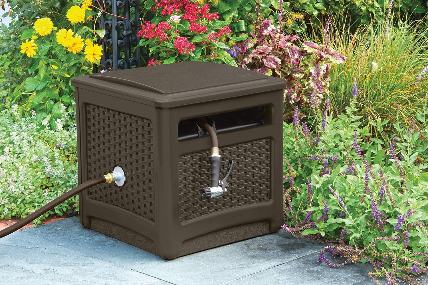 Mocha Resin Wicker-Looker Hose Reel B400